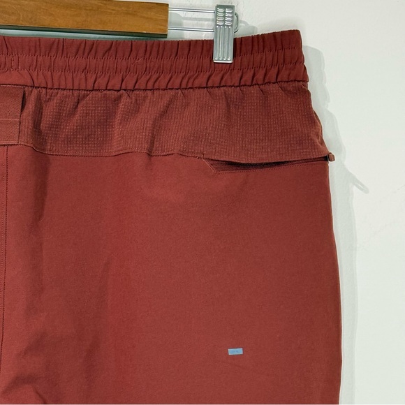 Lululemon License to Train Jogger 29" Rust Orange Pants Size XL - Picture 11 of 12